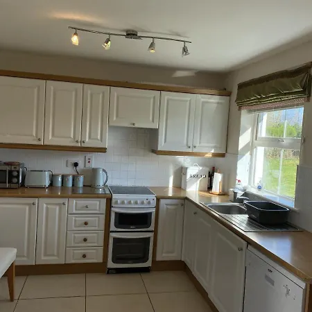 Castle Gardens Bungalow, Saint Helens Resort, Wexford - 3 Bedroom Sleeps 6 *