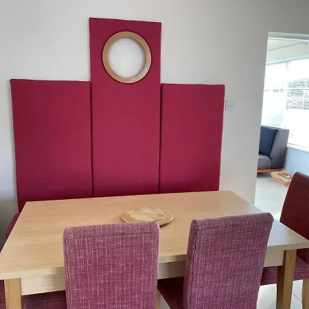 Castle Gardens Bungalow, Saint Helens Resort, Wexford - 3 Bedroom Sleeps 6 * Ballygerry